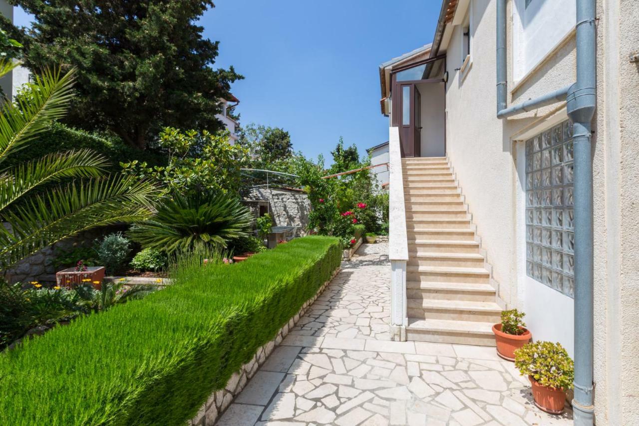 Apartmani Gordana Mali Losinj Exterior photo