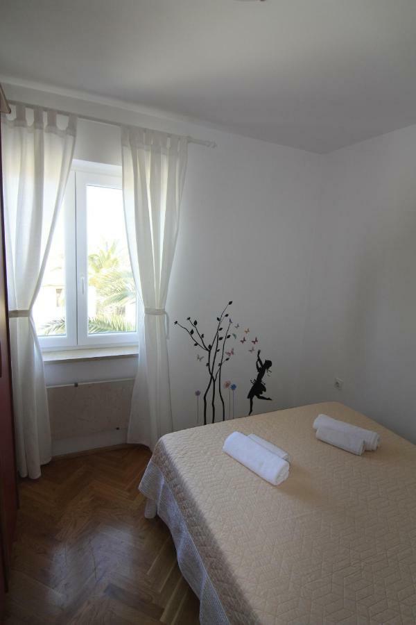 Apartmani Gordana Mali Losinj Exterior photo