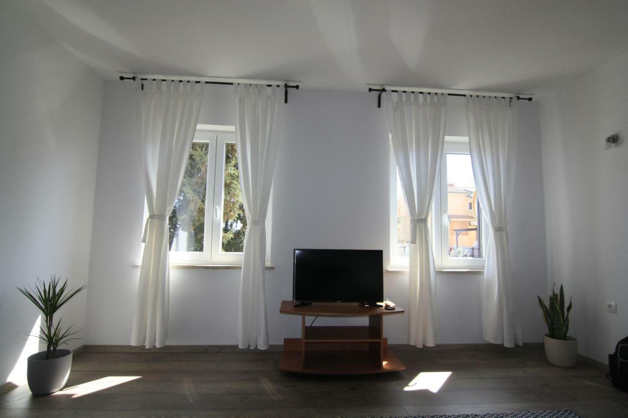 Apartmani Gordana Mali Losinj Exterior photo